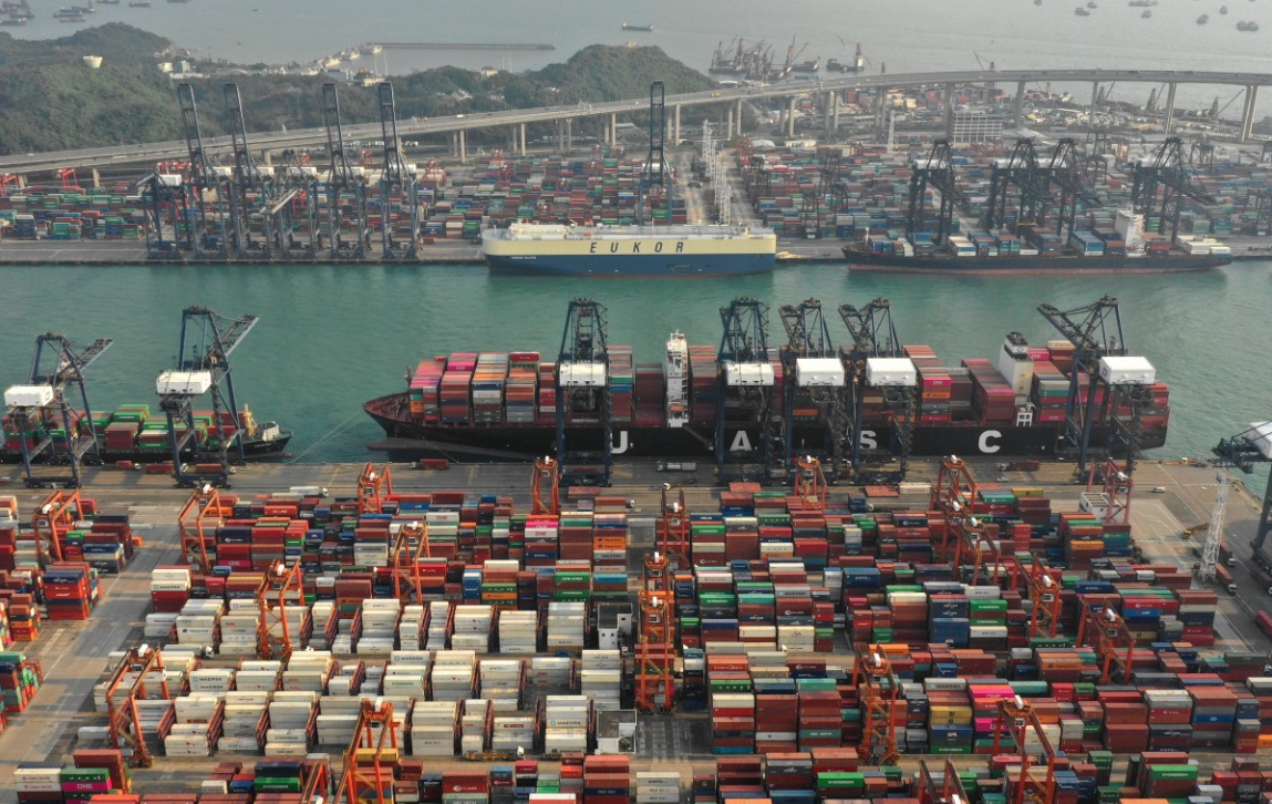 Hong Kong: The Strategic Logistics Gateway for Shipping to Middle East.