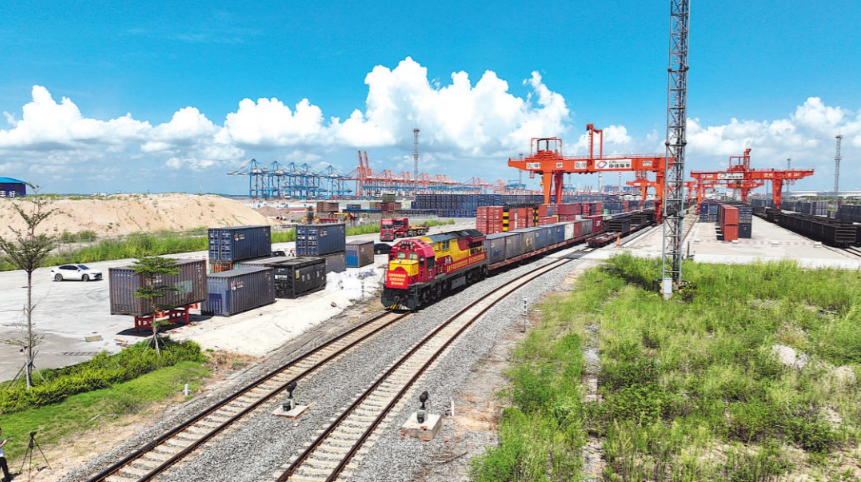 Yiwu, China to Dubai "Rail-Sea Express + Middle East Express" Successfully Launched
